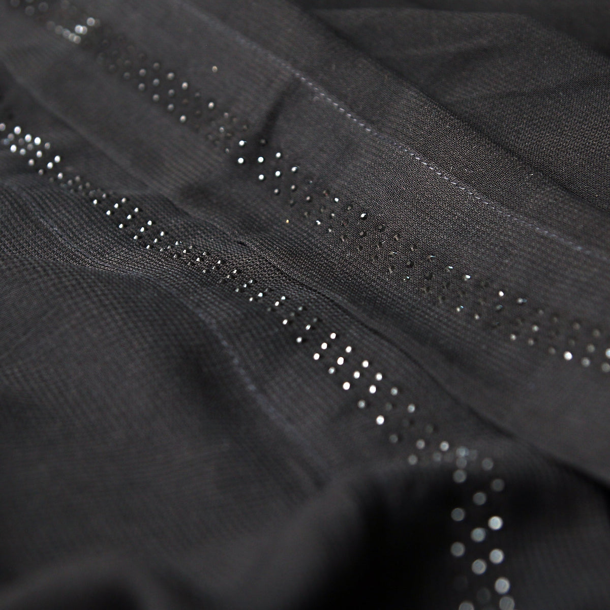 Black Stone Straight LIne - Irani Chadar