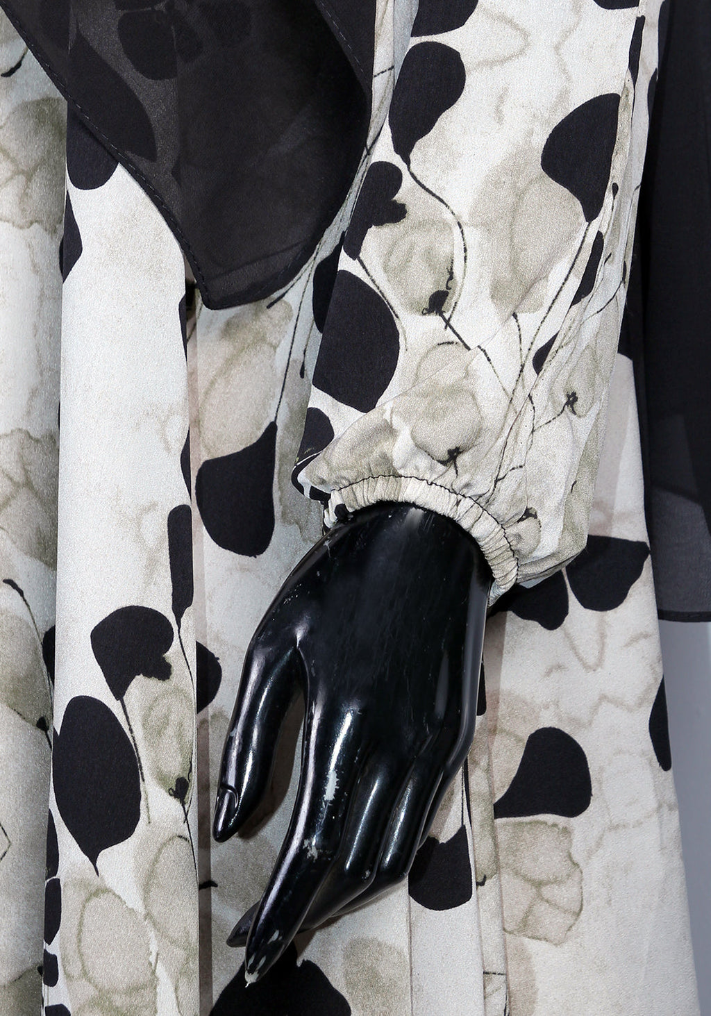 Black Grey Printed Abaya