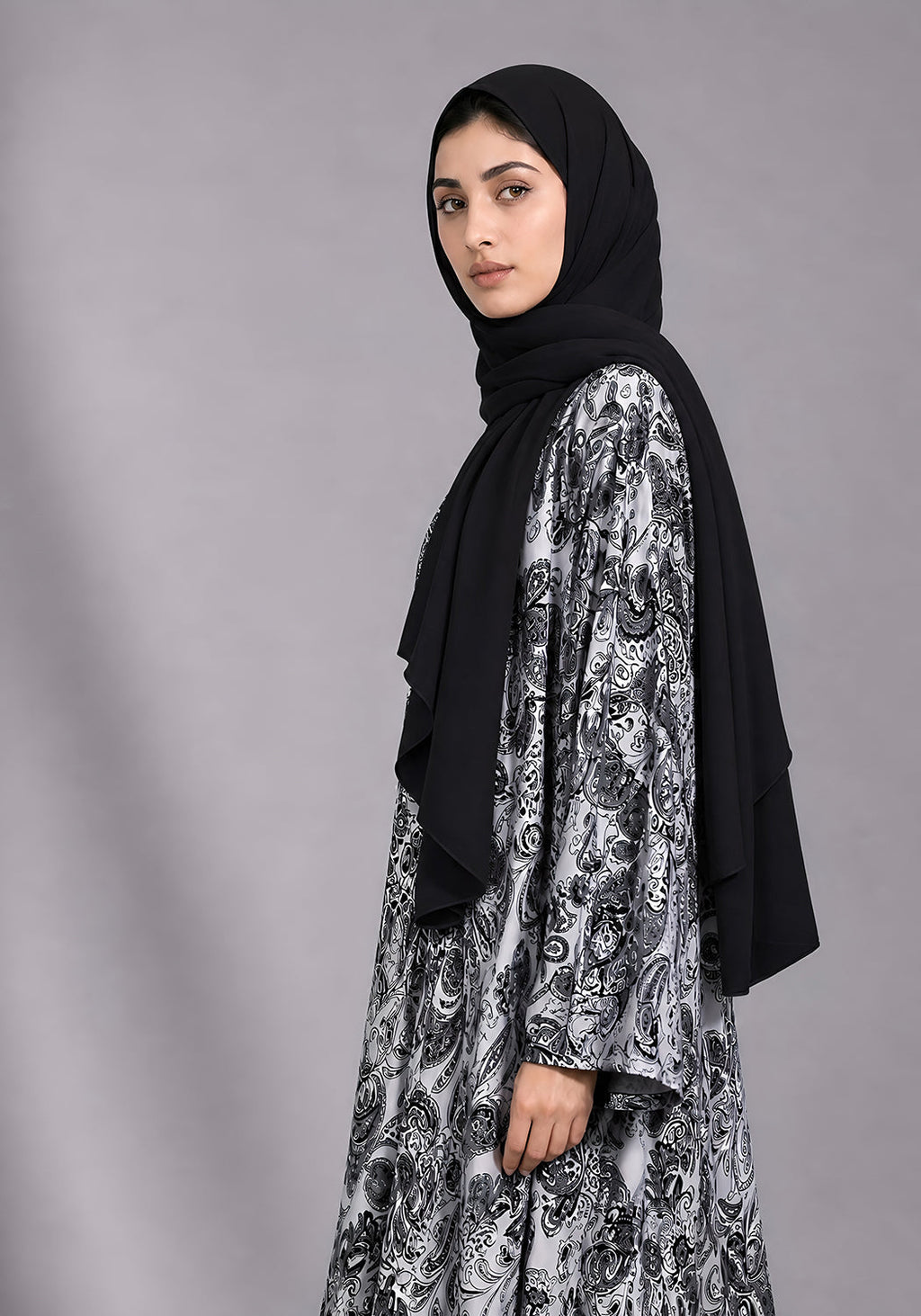 Black and White Printed Abaya