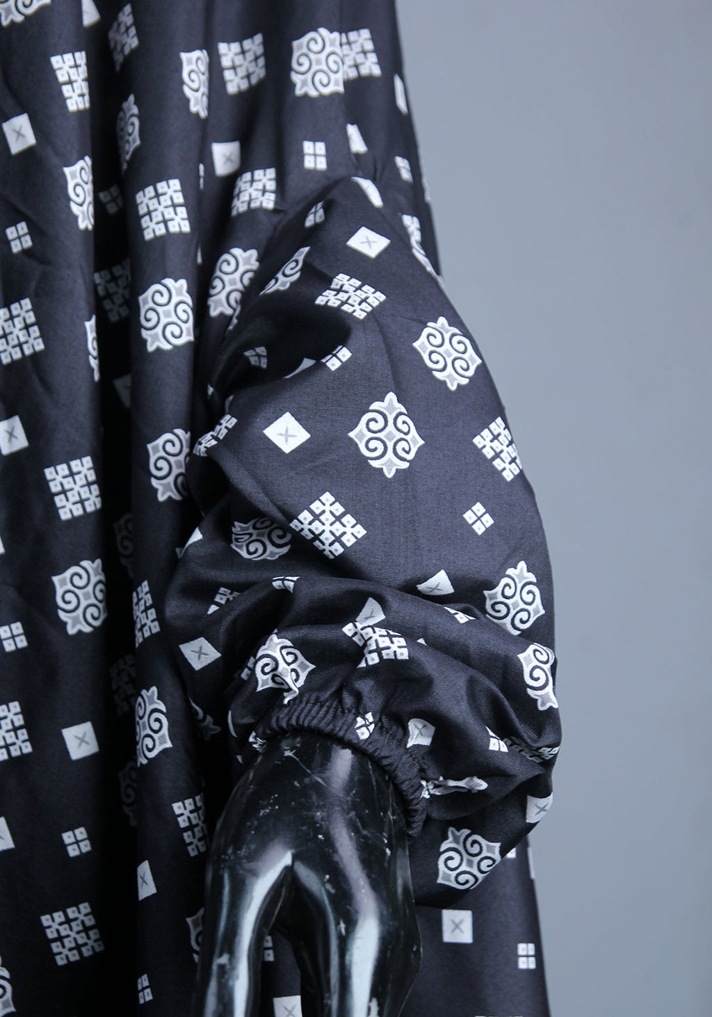 Black Namaz Chadar Design 2
